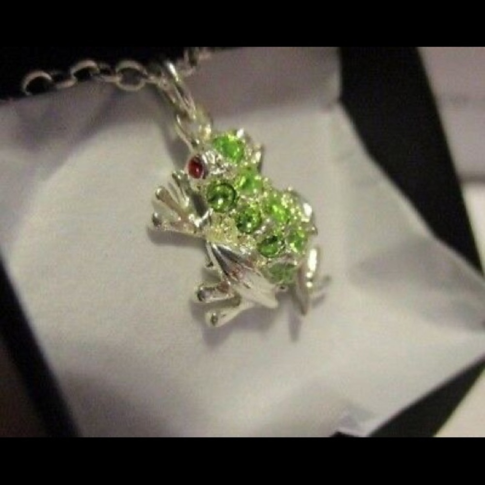 Avon Good Luck Frog Necklace